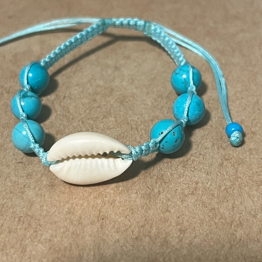Cowrie shell bracelet - Picture 3 of 7